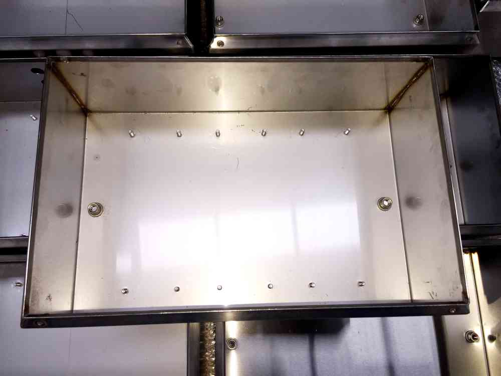 fabricated metal welded box