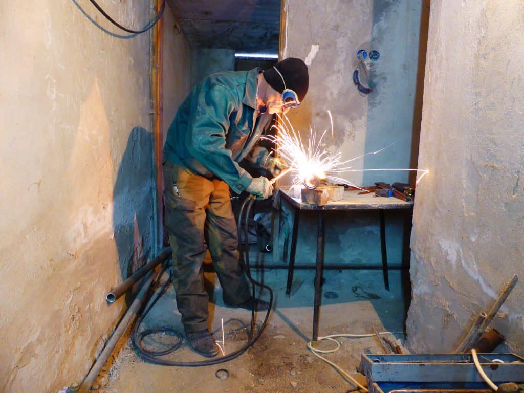 welder using gears